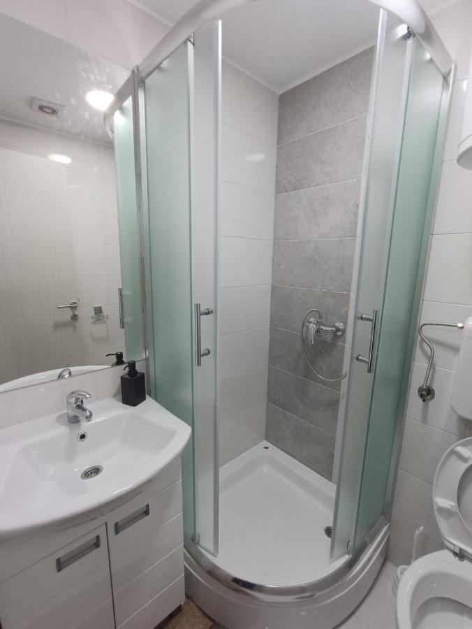 Grey 4 Apartment Belgrade Luaran gambar